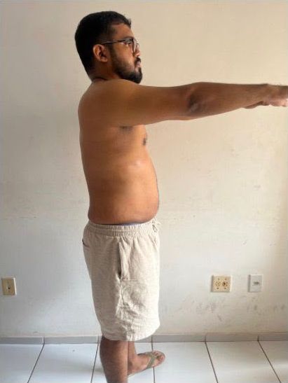 O mesmo aluno em abril de 2026, depois